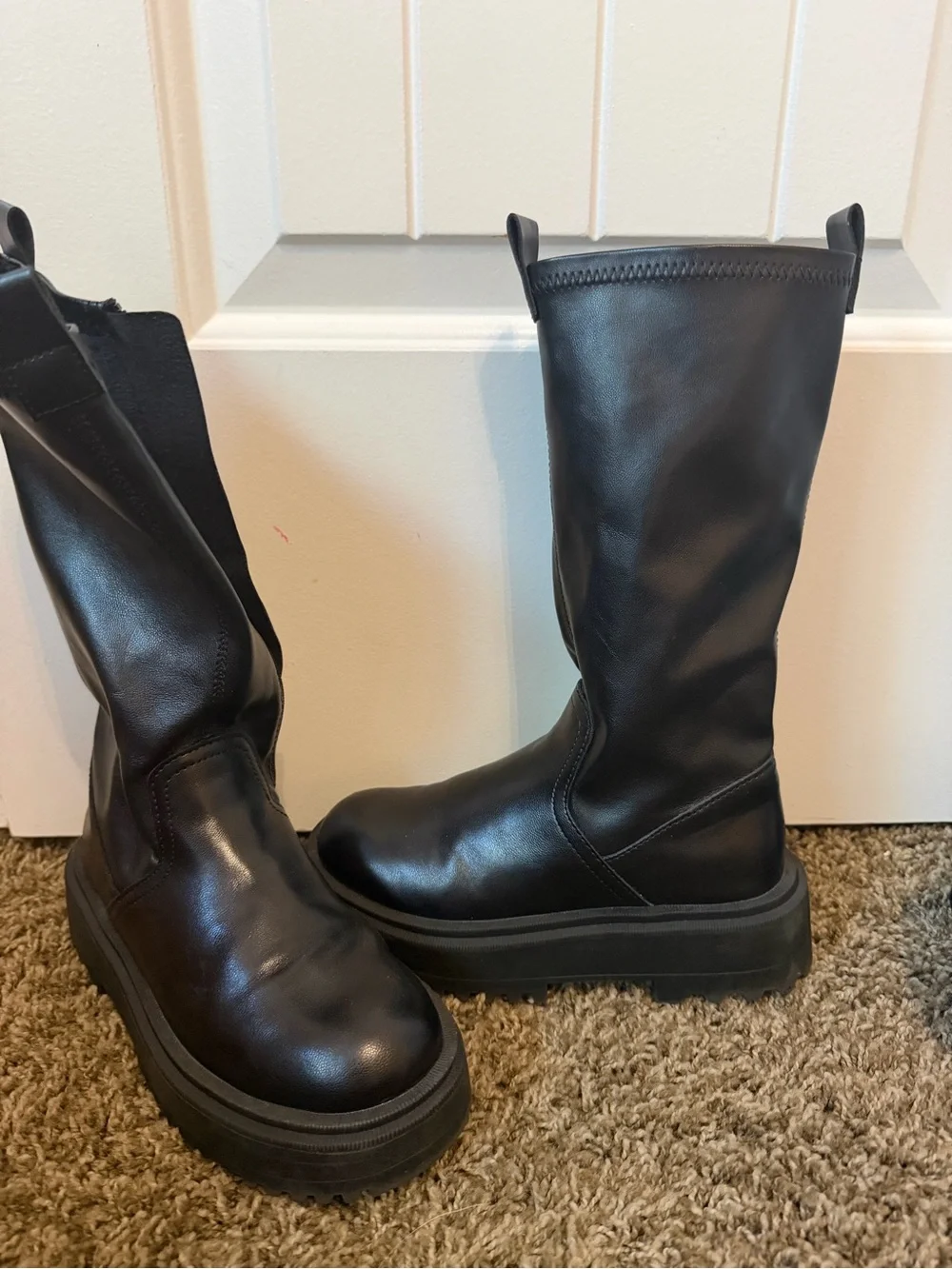 Zara classic black